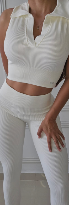 Set Deportivo Leggings + Top Cuello